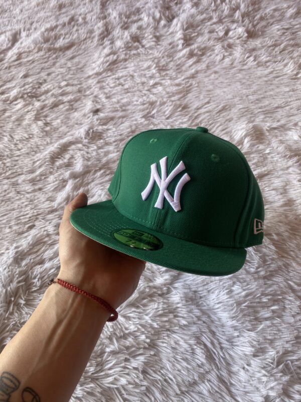 GORRO CERRADO
