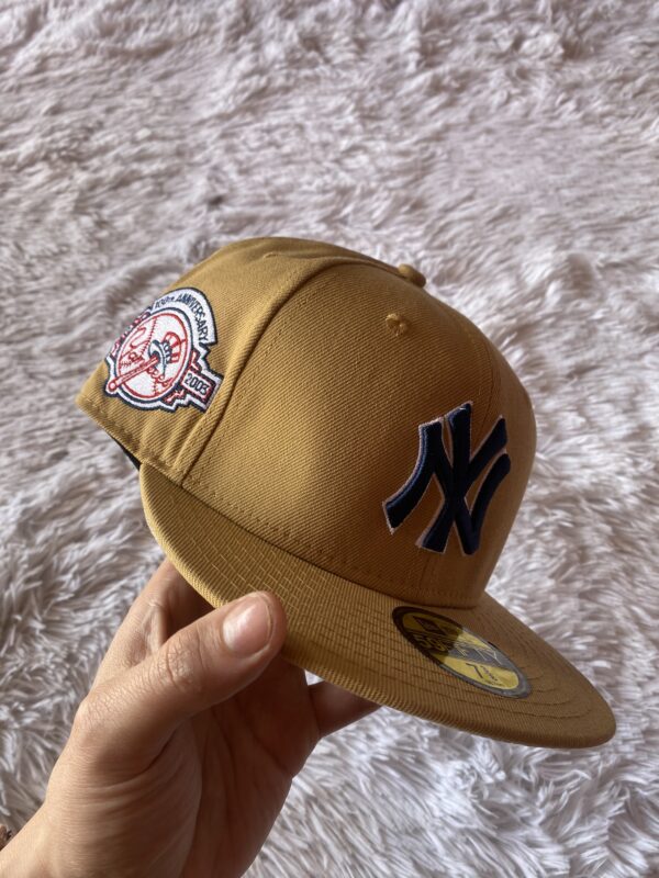 GORRO CERRADO - Imagen 2