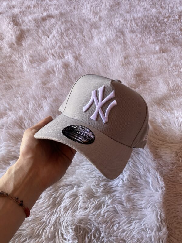 GORRO AJUSTABLE